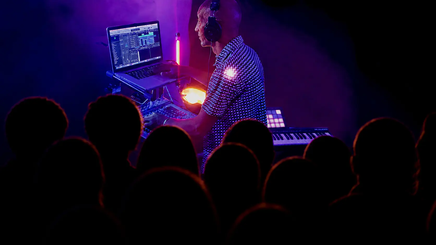 DJ VIZION — live